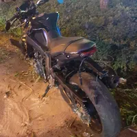 vu_mit_motorrad_an_der_westspange_3-1.png